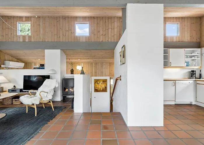 Nyaraló 1429-aakirkeby-sohojbakken-24 Vester Sømarken