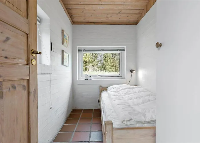 1429-aakirkeby-sohojbakken-24 Nyaraló *